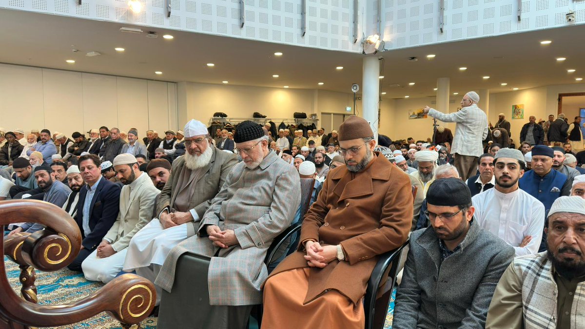 His Eminence Shaykh-ul-Islam Dr. Muhammad Tahir-ul-Qadri, Prof. Dr. Hassan Mohiuddin Qadri, Chairman Supreme Council, MQI, and Dr. Ghazala Qadri visited Central Jamaat-e-Ahl-e-Sunnat Oslo today to offer the Friday prayer. The prayer was led by Shaykh Syed Nehmat Ali Shah, Imam of