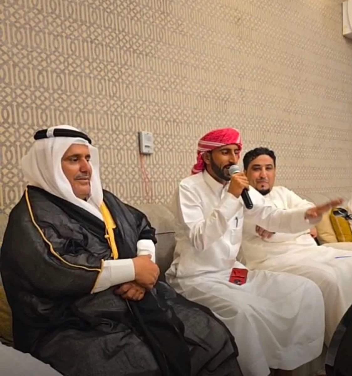 مجرد رأي tweet media