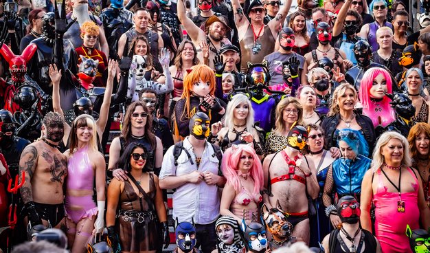 Fetish Weekend tweet media