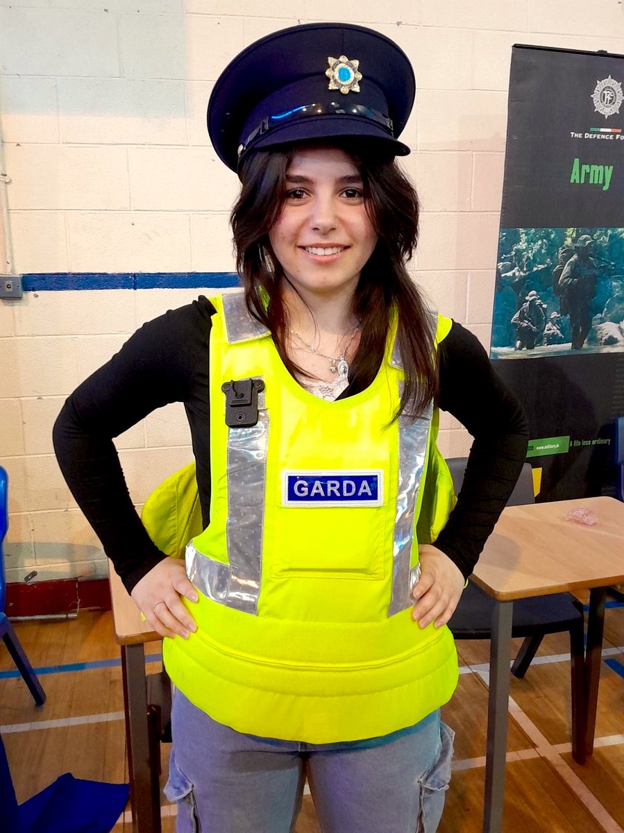 scoildara's tweet photo. Great to see so many students engaging so positively with our visiting representatives on the stands last night - who knows, we might even have a few future Gardaí or firefighters among us! Thanks to Ms Payne and Ms Ward for capturing these images 📸 https://t.co/sOmJBV8bL7