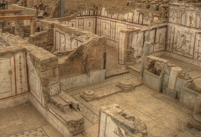 romanhistory1's tweet photo. Ephesus

Augustus made Ephesus the capital of proconsular Asia instead of Pergamum. It entered an era of prosperity, becoming both the seat of the governor and a major centre of commerce. According to Strabo, it was second in importance and size only to Rome. https://t.co/CjUaZ0VPLk