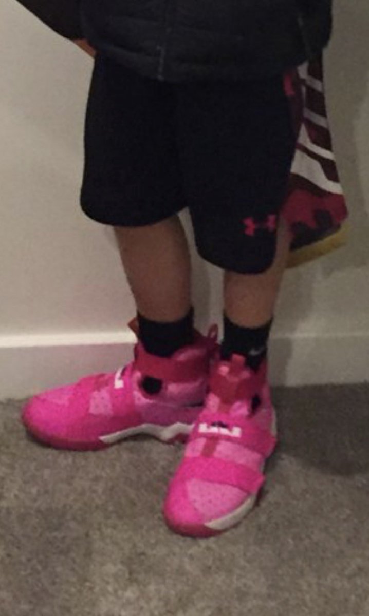 Alex Gordon’s Helmet tweet media