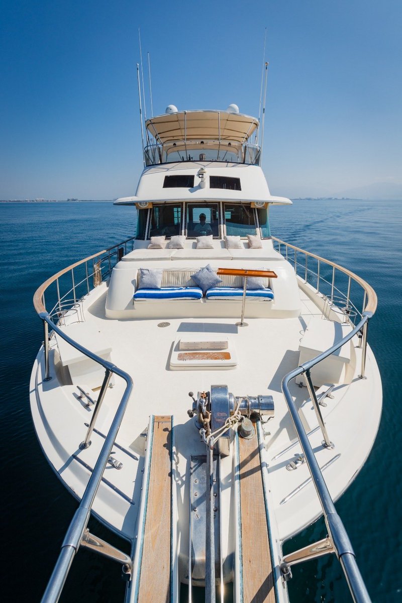 Pescavallarta's tweet image. ¿Buscas algo diferente? Renta un yate privado en Puerto Vallarta y disfruta una experiencia exclusiva con tu pareja, amigos o familia. 🥂🌴

vallartatravelrewards.com/yates-vallarta

📲LINKS WHATSAPP
wa.link/c6siws
wa.link/ywbqeo

#vallartatravelrewards 🌊
#Yates🛥️
#PV📍