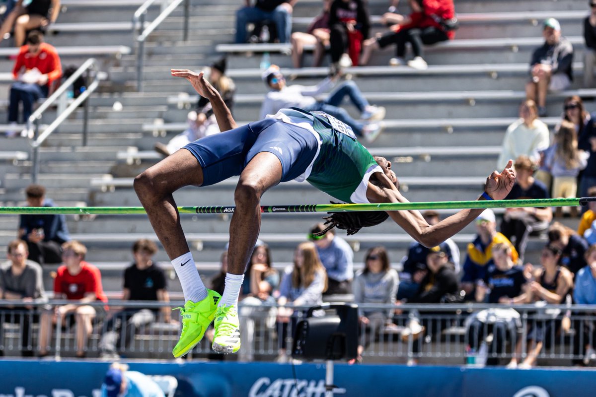 ChiStateCougars's tweet photo. Drake Relays Alert! 🥈🚨

Sophomore high jumper Earnest Davenport leaps 2.08m for a second place finish in the Men's High Jump University/College Division at the 116th Drake Relays

Congratulations Earnest!

📸 Devin Grouwinkel https://t.co/phYjaRexLT