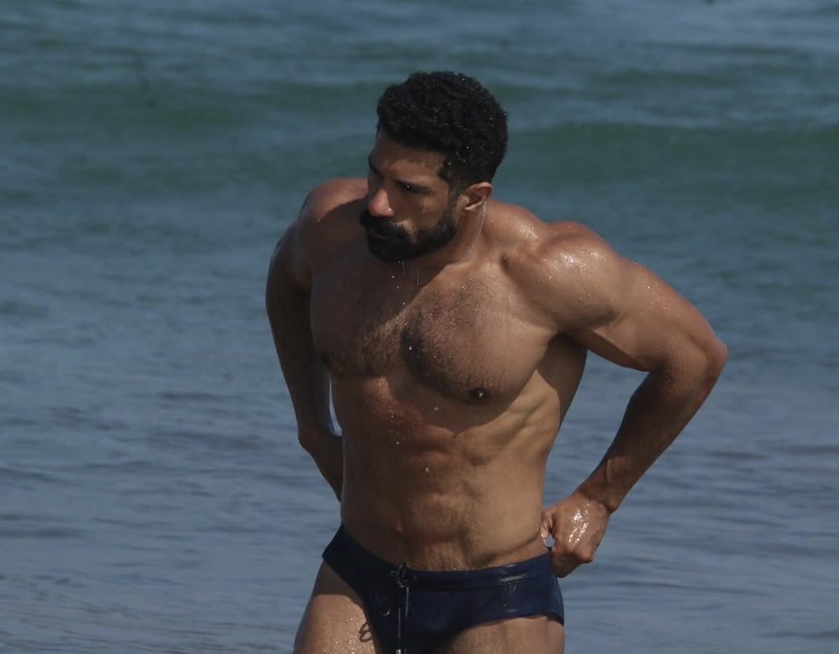 F. O. X. tweet media