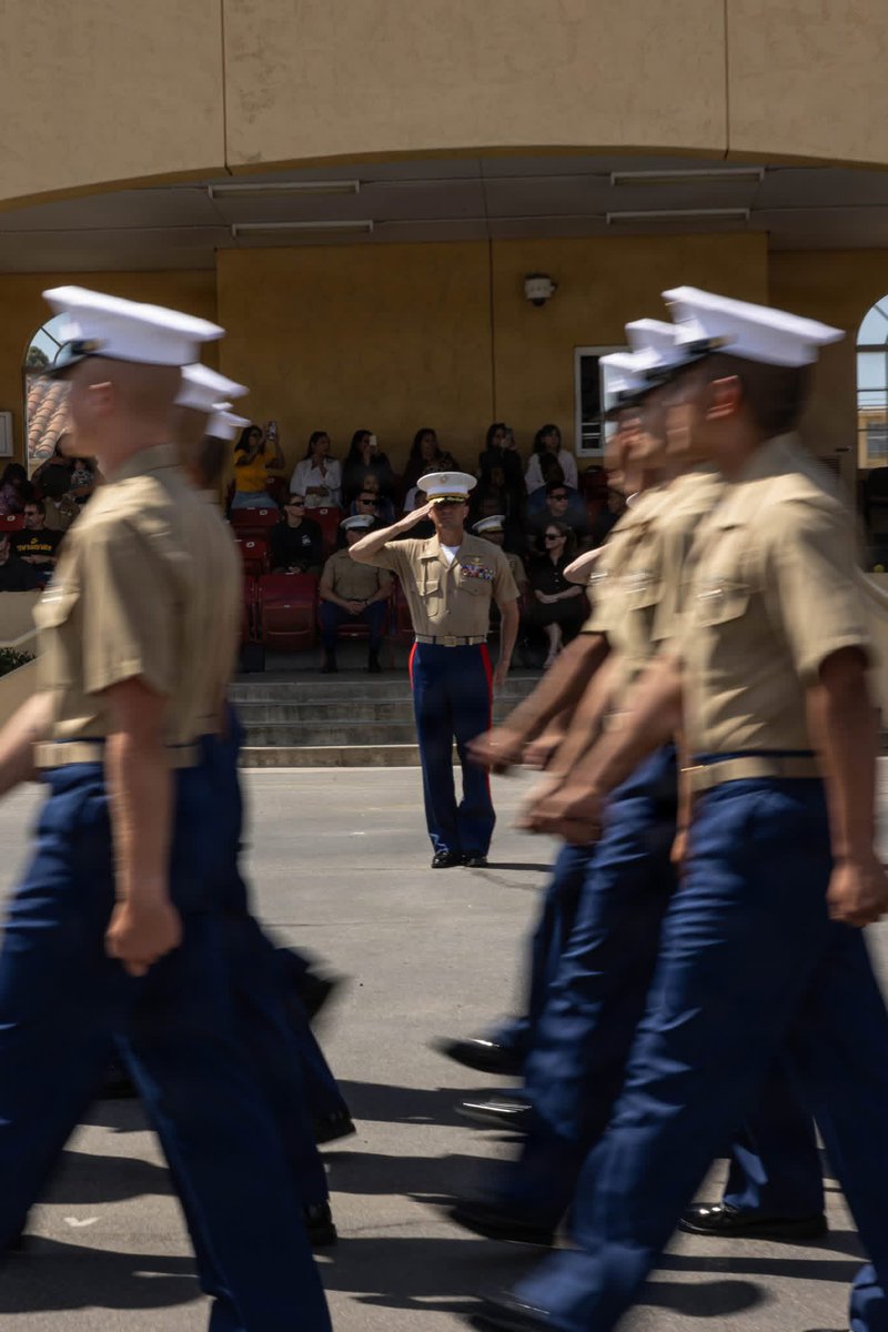 MCRD San Diego tweet media