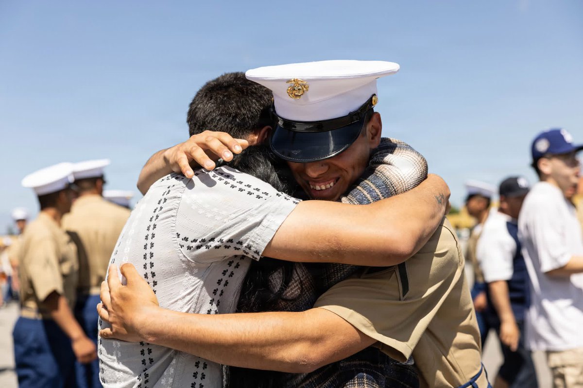 MCRD San Diego tweet media