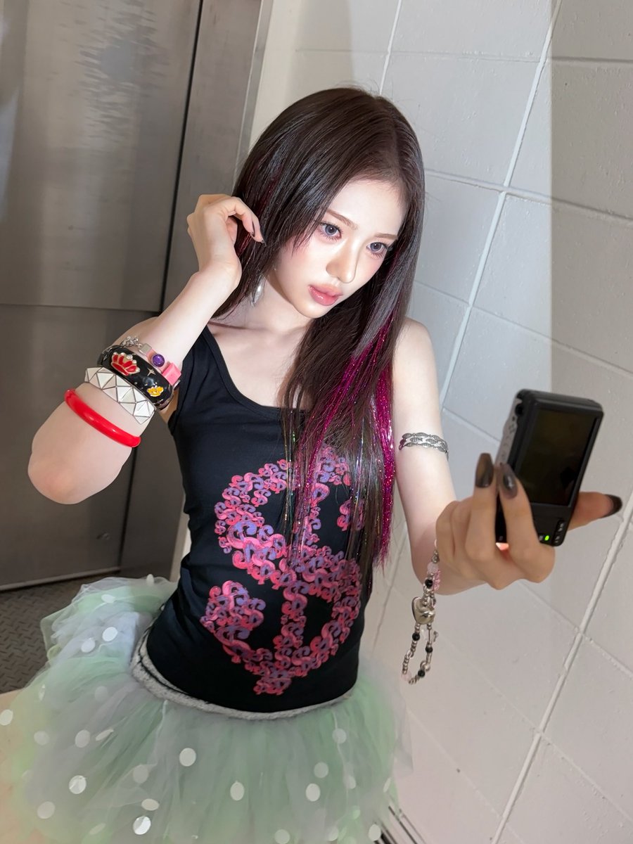 260417 🦩💬 🦩 how's the hot pink