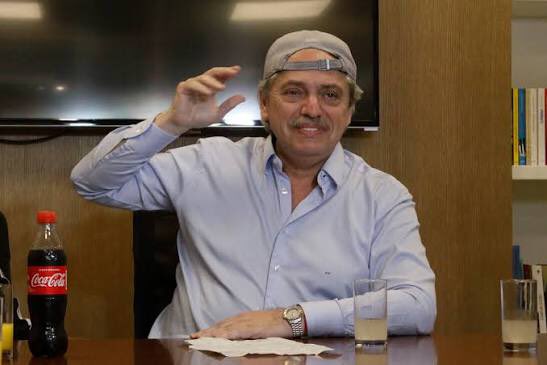 me puse a escuchar canguro de wos jsjfkd