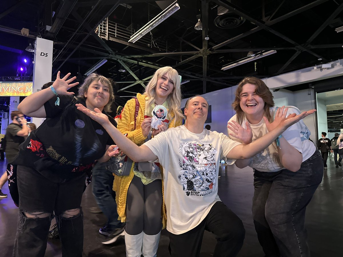 cakeyquake's tweet photo. WE RAN INTO KOJI FOX!!!!! he held eistera like mother mary holding baby jesus #fanfest2026 https://t.co/xXwQTXkFvz