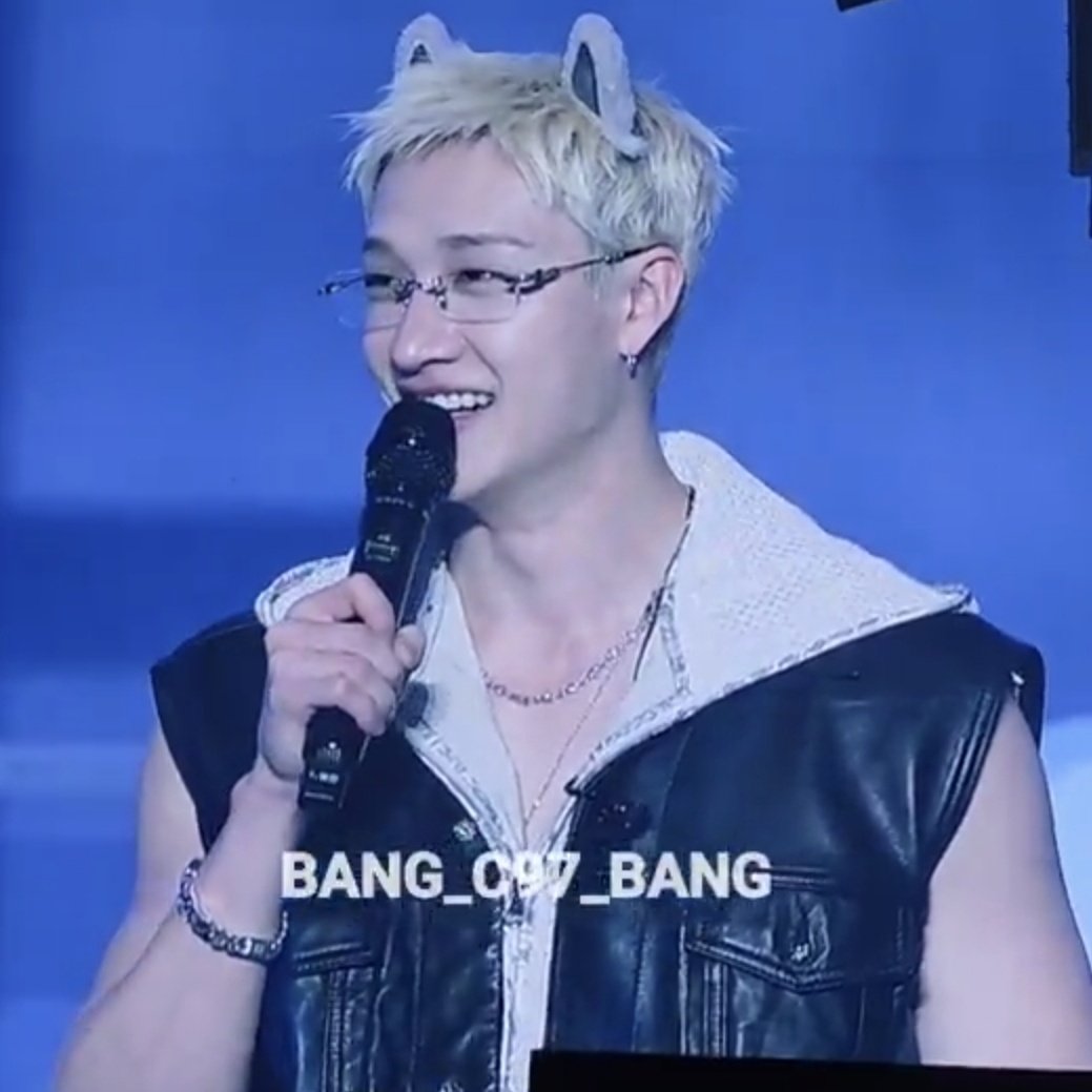 A_STRAY_STAY_'s tweet image. ₊✩‧₊˚ ᡣ𐭩 ˚₊✩‧₊

#ssd #stayselcaday #방찬 #bangchan