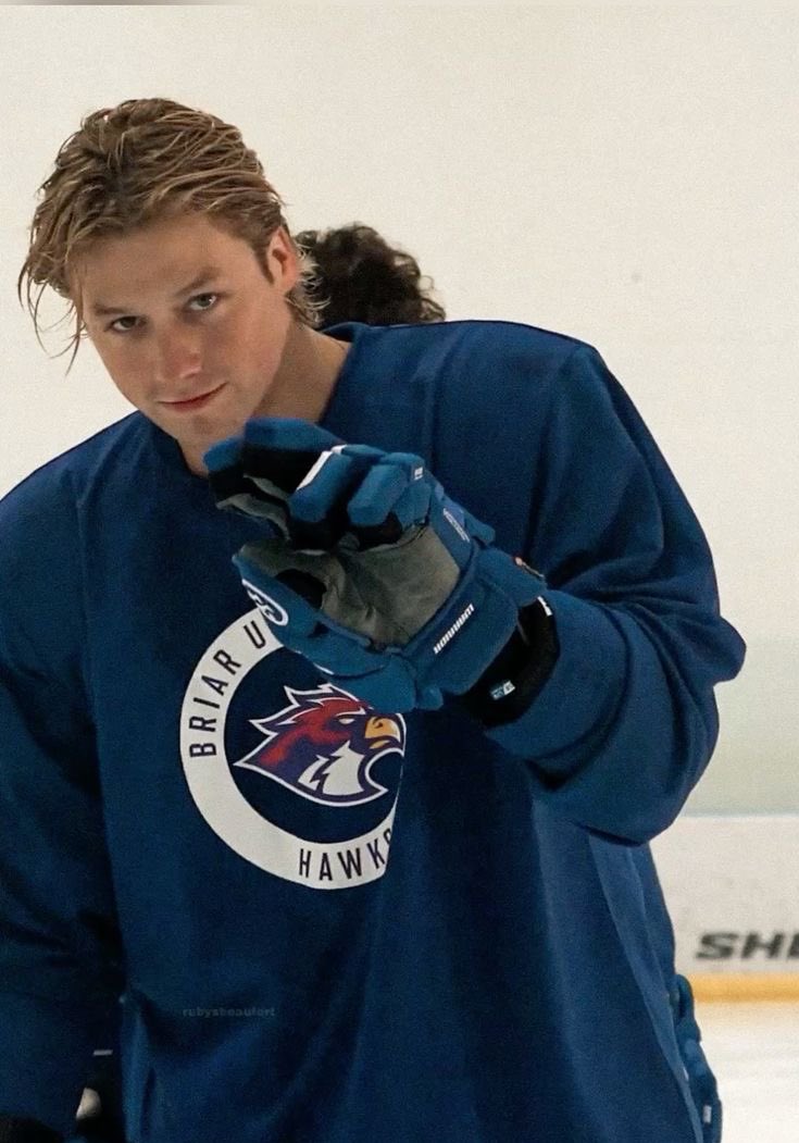 deanallie lovebot 💭 tweet media