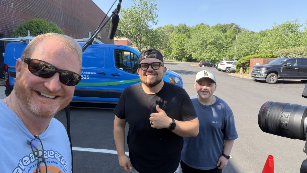 EffectiveMediaS's tweet photo. Pretty AWESOME Friday in the #HVACMarketing business!  We love what we do! #WeSpeakHVAC https://t.co/RwHHO106ZE