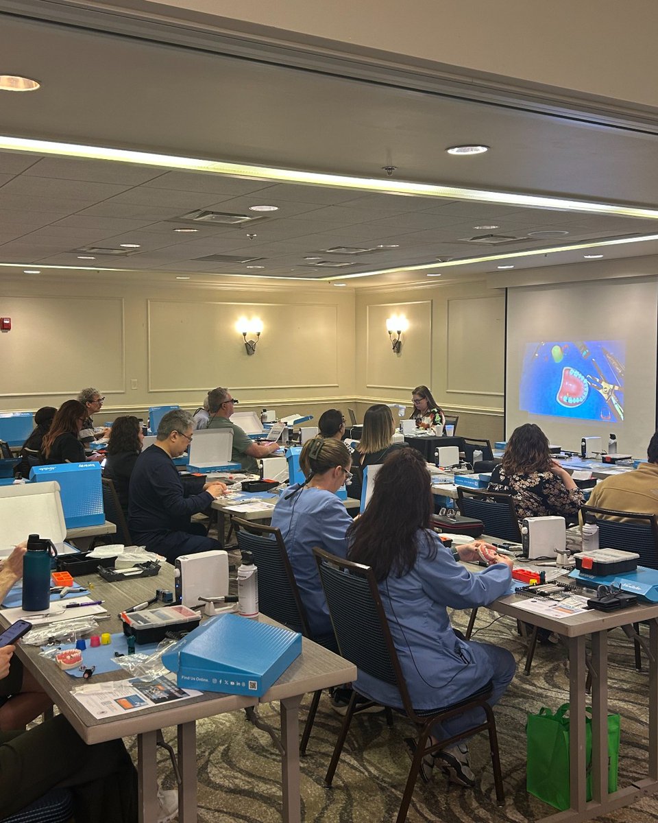 kuraraydentalus's tweet image. Dr. Susan McMahon’s workshop on Biomimetic Dentistry with the 24 attendees from the Stark County Dental Society!

#dental #dentistry #dentaleducation #dentaltechnology #dentalinnovation