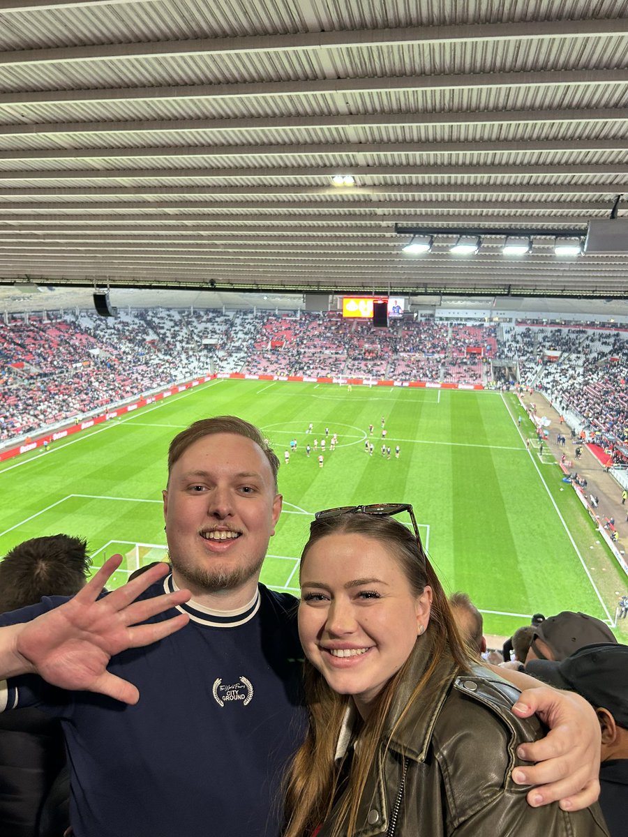 Harvey_XCX's tweet image. MAGIC  🌳🌳🌳🌳🌳 #NFFC #COYR