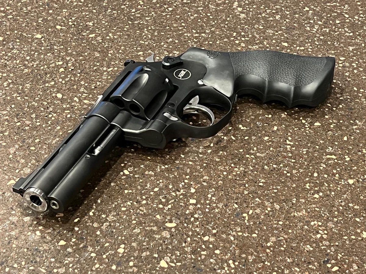 Military Arms tweet media