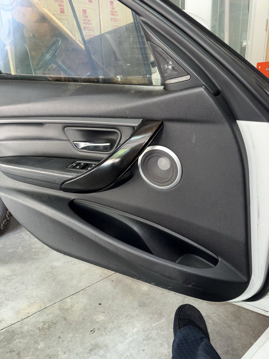 RyanHabrial's tweet photo. Did a little paint work the other day,  couldn’t find a nice inexpensive interior replacement panels to replace the silver aluminum panels on the dash and doors for my F30, so I went with Audi phantom black metallic.  Came out decent imo.  Got a few smaller pieces to do yet. https://t.co/BPr8fcjqB2