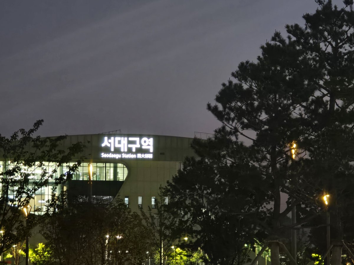 알바 끝나고 잠안자고 차끌고 이제 도착....나 죽어