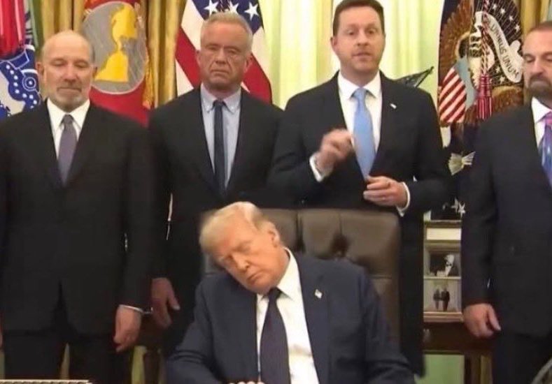 Simpsonito tweet media