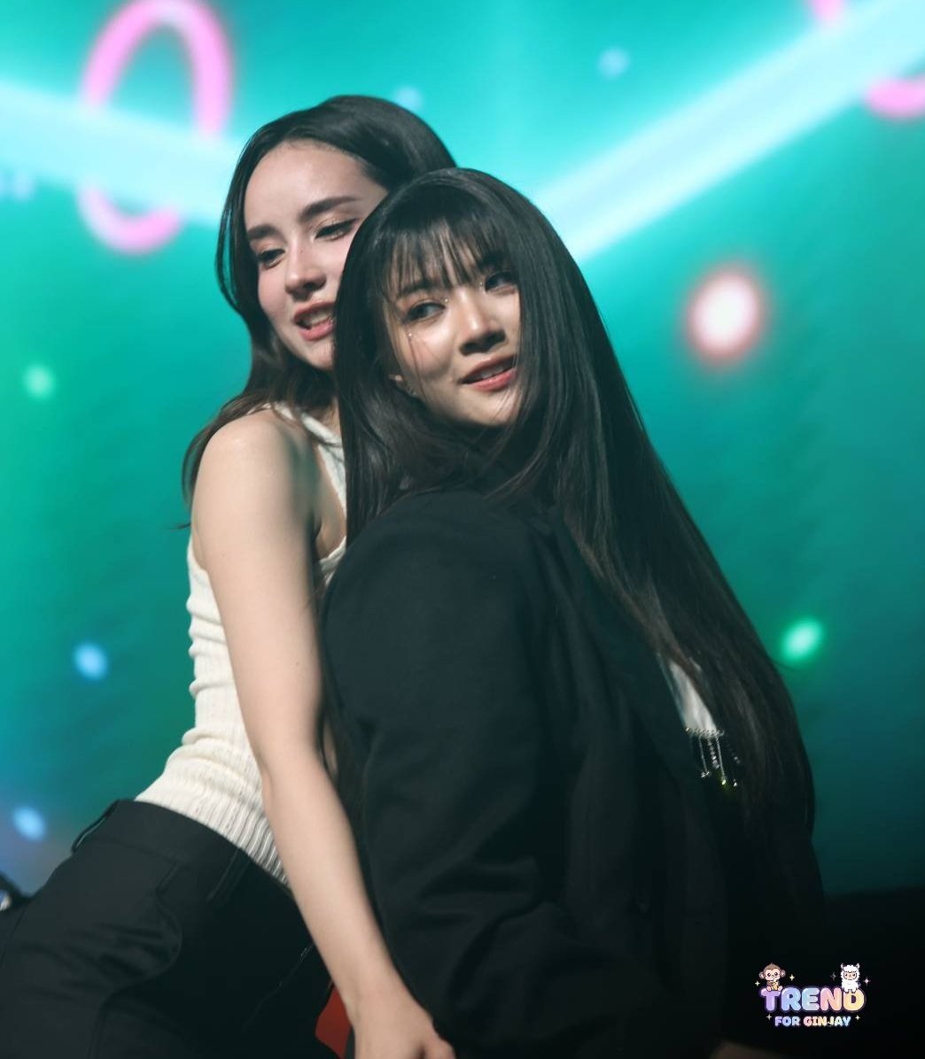 Tem certeza que vocês vão perder isso aqui no Brasil? 🇧🇷
Quando elas dançarem gasolina não quero ver nenhuma arrependida...
Vão comprar o ingresso!!!
👇
🎟️: PixelTicket share.google/vKXnGaQ63kR00Z…

#GinnyJayna1stFMinSaoPaulo
#GinJay #ginnynatnicha #aangelinaass