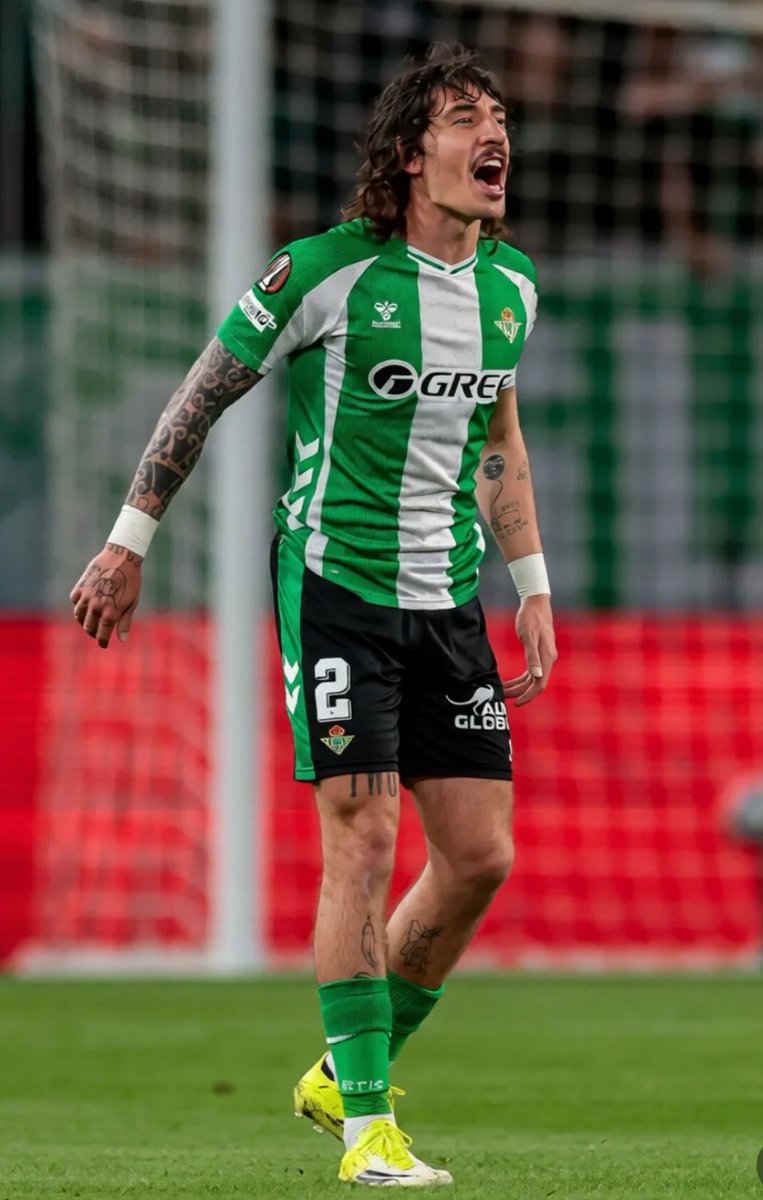 El Mago de las Botas Blancas tweet media