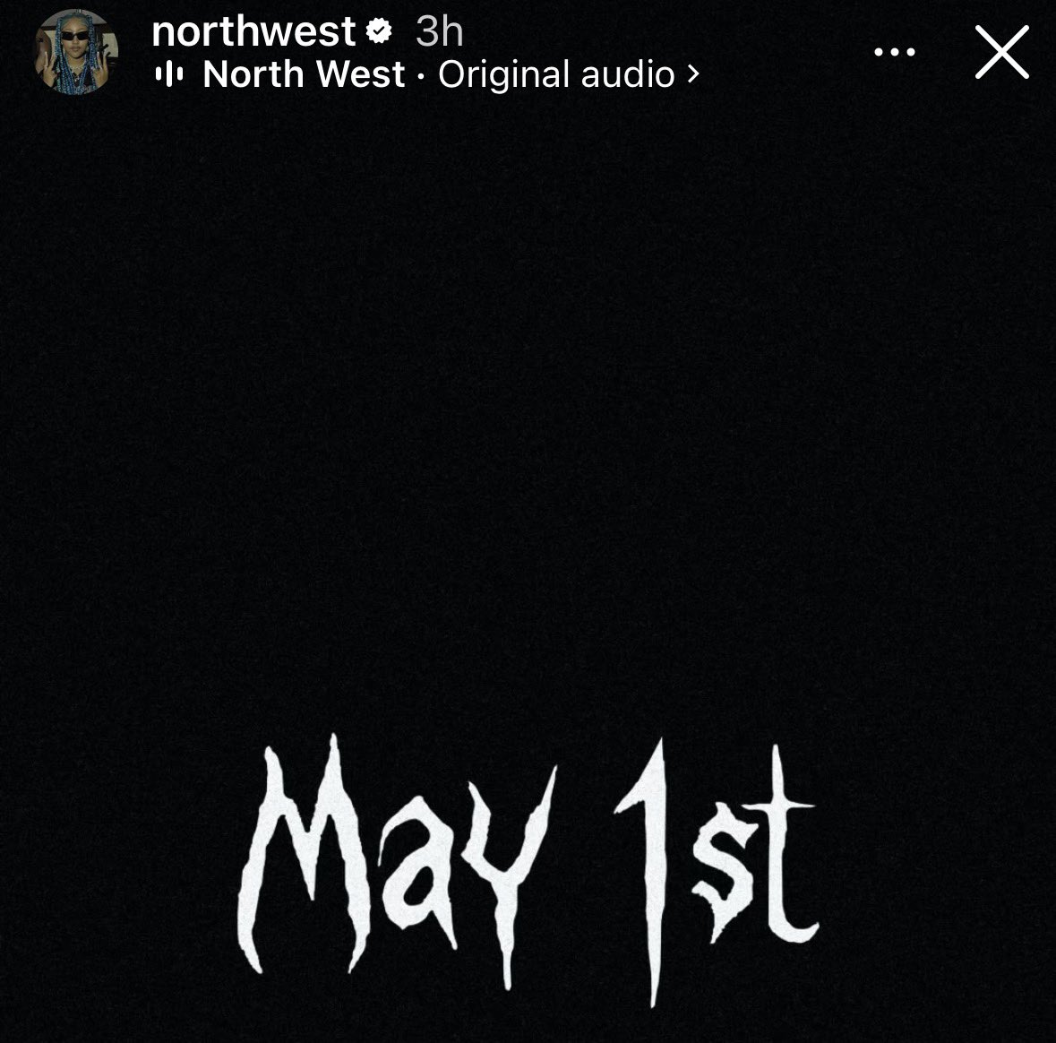 YEFANATICS tweet media