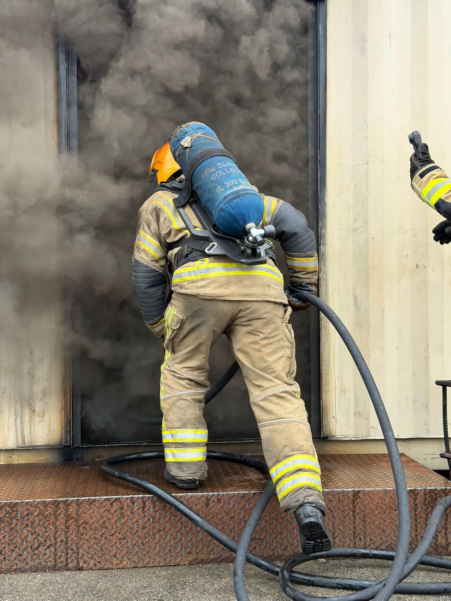 Official_GFRS's tweet photo. GFRS personnel have completed specialist training at the Fire Service College. Firefighters undertook a 3 day Breathing Apparatus Advanced Refresher course.
In addition, Officers completed the Incident Command Level 1 course, developing core command skills. @GibraltarGov https://t.co/8w92BNoyxD
