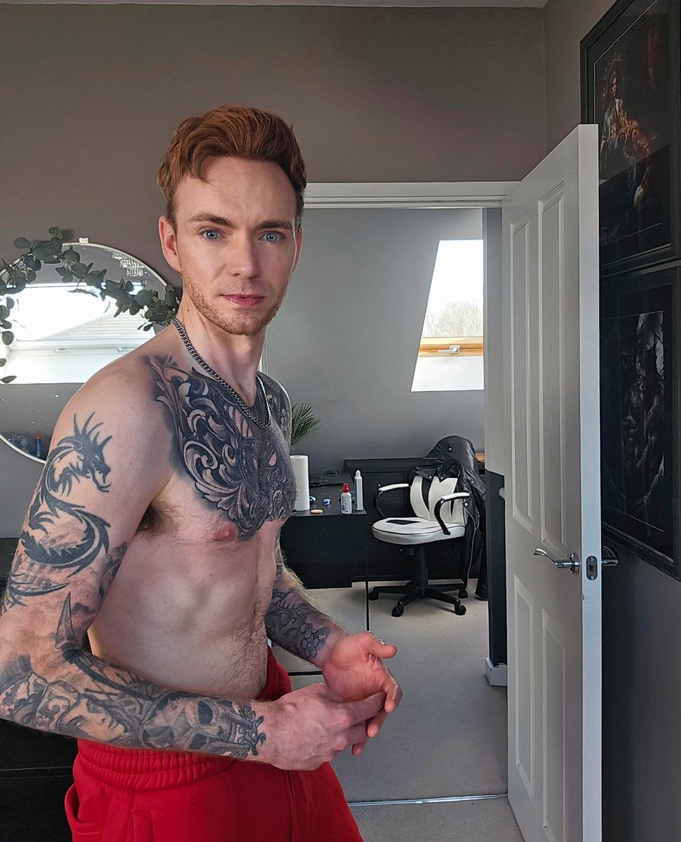 That ginger guy tweet media