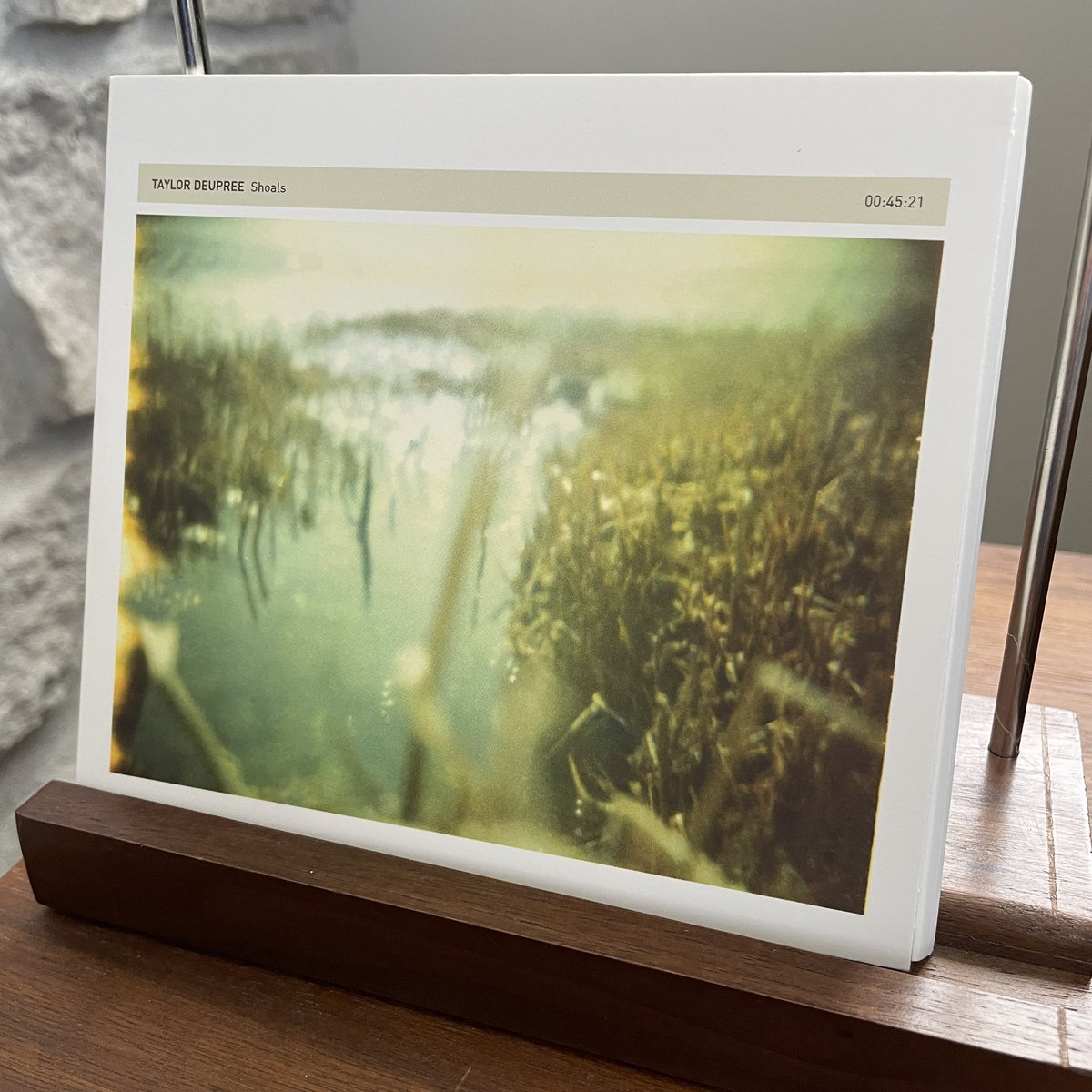 jchawner's tweet image. #nowplaying Shoals by Taylor Deupree (2010) #ambient