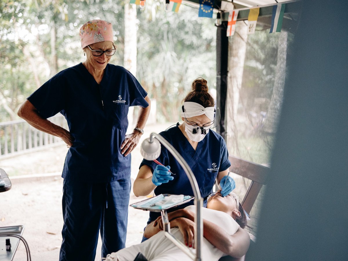 SamPurse_ES's tweet image. 🏥🦷 Semana Nacional del Voluntariado: Voluntarios destacados

Tenemos el honor de presentar a la Dra. Sabrina Butler, quien, junto a su esposo, el Dr. Terry Butler, presta servicio con nuestro equipo #dental.

🔗 Descubre cómo ser voluntario en esta área: sampur.se/49mlGz8
