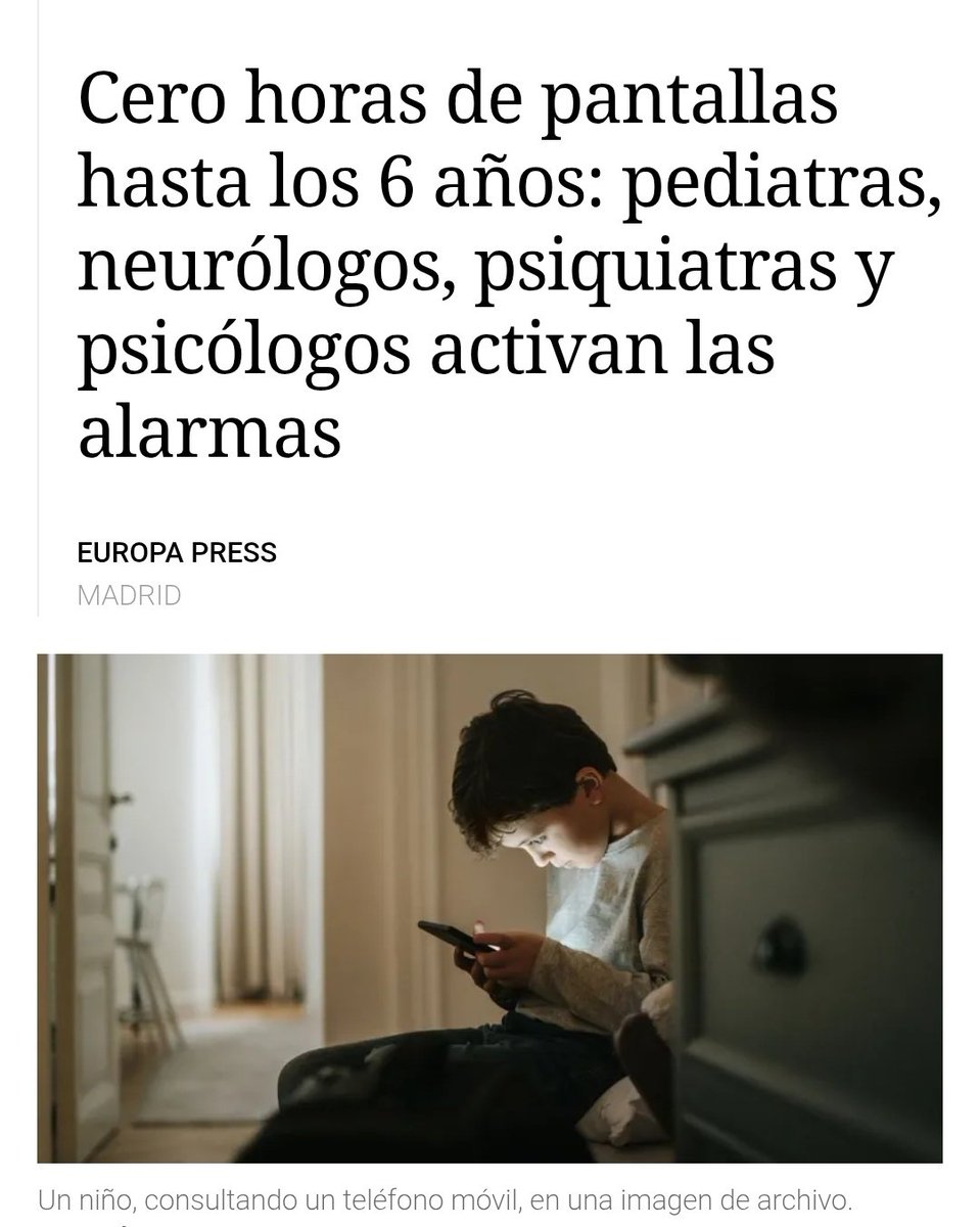 crismartinj's tweet photo. Los expertos alertan… tarde. Mientras tanto, TikTok y YouTube han hecho su trabajo: enganchar desde la infancia. Y Meta ya enfrenta demandas por diseñar plataformas que generan adicción en menores.

¿El resultado? Menos lectura, menos pensamiento, más impulsividad. Perfecto. Una sociedad que no piensa no se controla. Se dirige sola.
