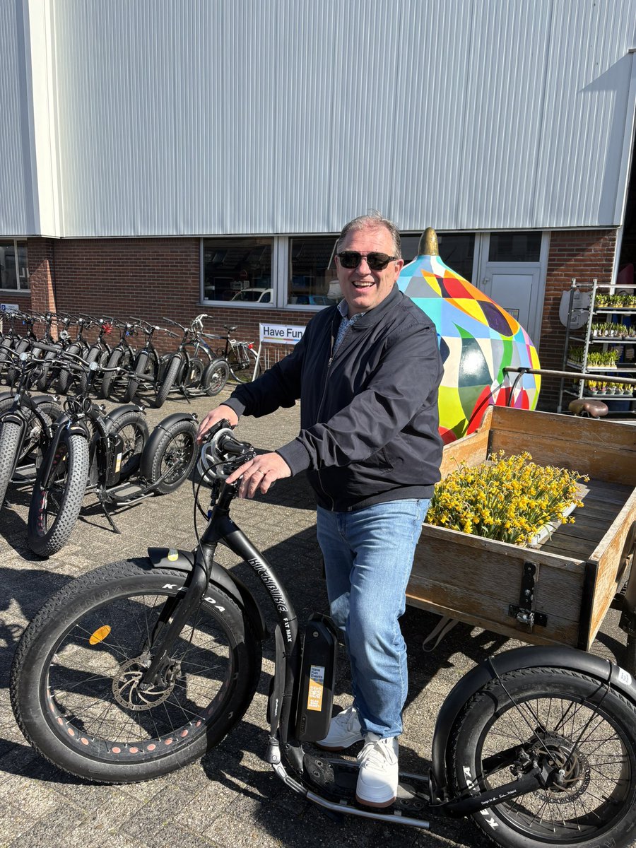 hansvanschie's tweet photo. Elektrisch steppen met InfoRegio 🛴 https://t.co/WvFFOo3rEc