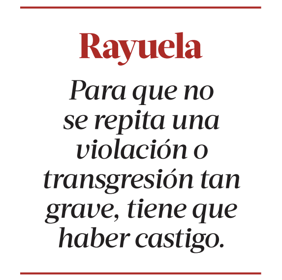 Hasta en La Jornada entienden que tanta tibieza e impunidad ya es contraproducente, pero esos si solo cuando les conviene

Si la ley se aplica  a la mal llama "izquierda social", como los porros delincuentes extorsionadores de la CNTE, ahí andan chillando represión.