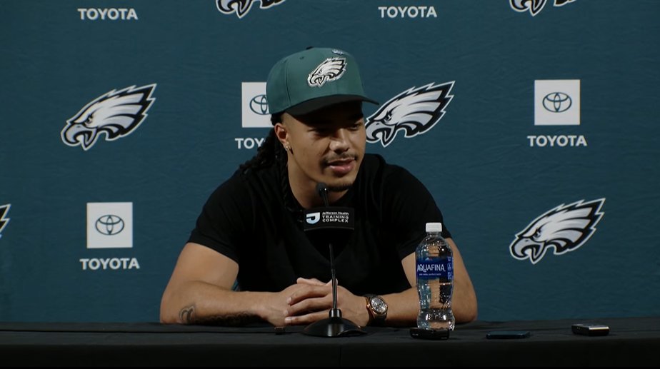 PHLEaglesNation's tweet image. Makai Lemon says #Eagles fans can expect intensity and grittiness from him. Asked who he models his game after, he names Ja'Marr Chase as someone he watches closely.