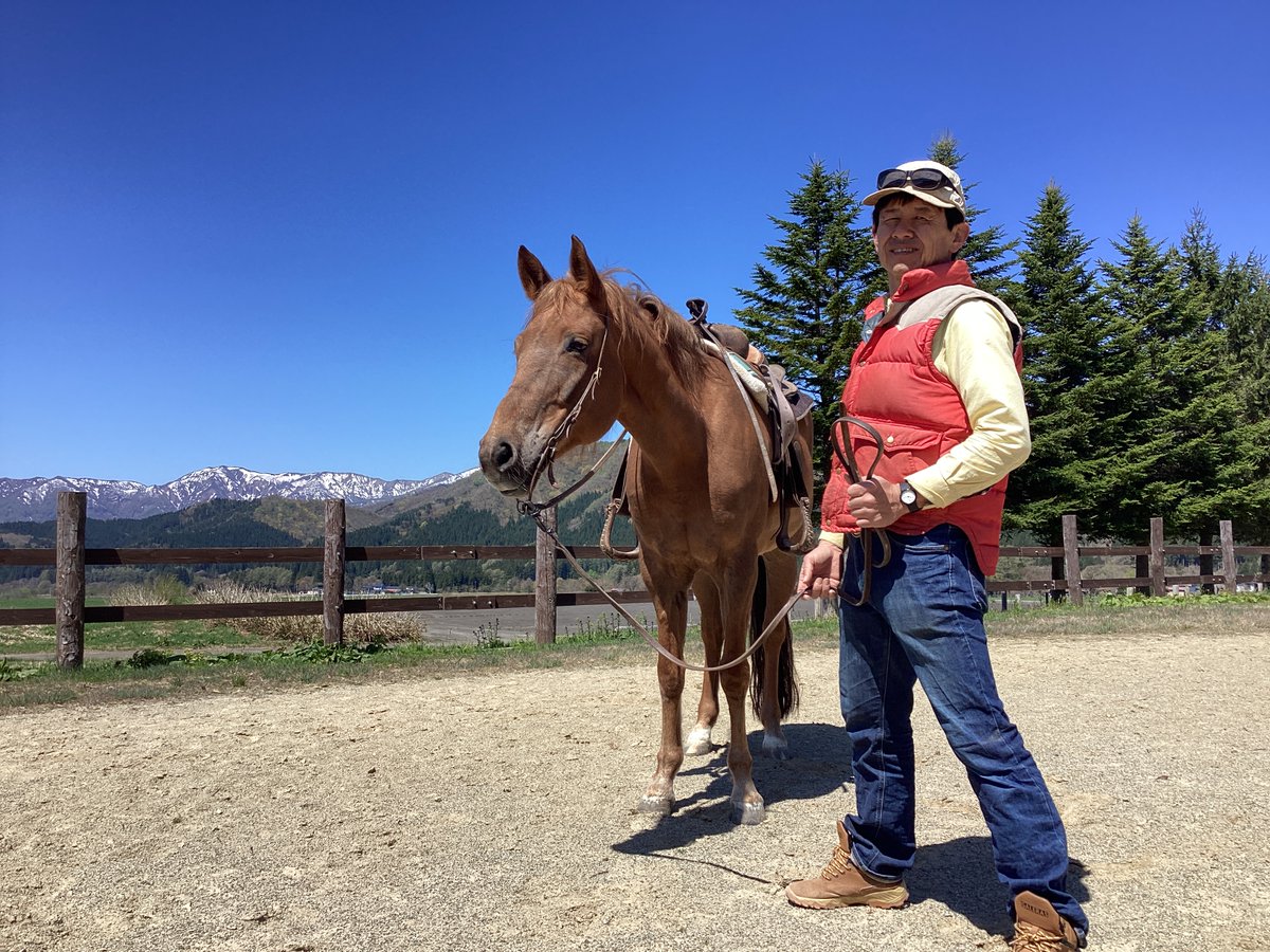 mogamiSSC's tweet photo. 🐎【前森高原OPEN】🐎
本日より前森高原がオープン✨
快晴の高原で乗馬体験してみませんか🐎
キッチンカーも来ていますので、お茶をしながら前森高原の大自然を満喫できます☺️
※ビアハウスは無料休憩所としてご利用できますが、飲食の提供はございません。

公式HPはこちら👇
https://t.co/bZZBkxhubf https://t.co/4og5eMrhsD