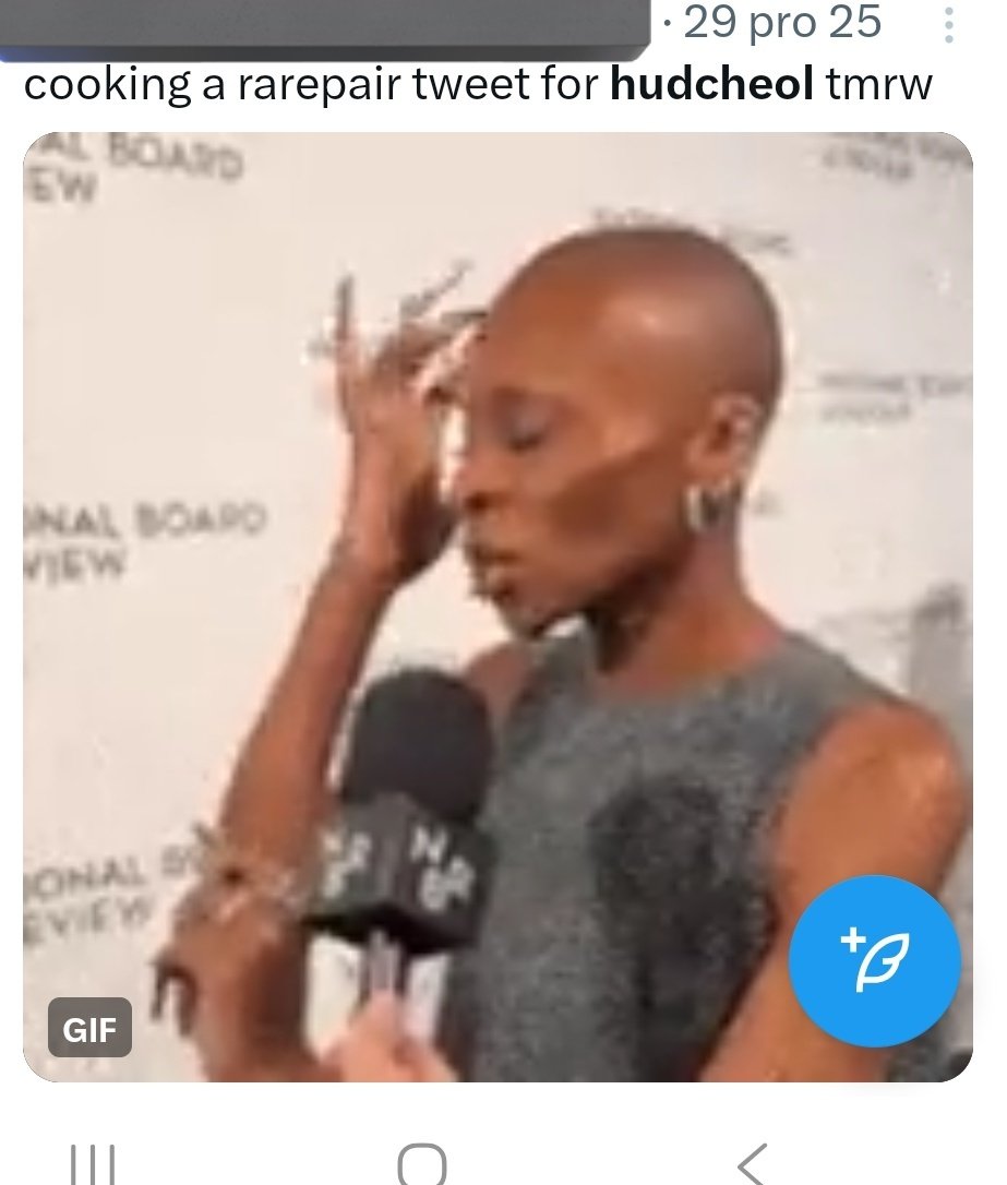 coupsuga's tweet image. i hope we get hudconcheol but idk if hudcon are gonna spend as much time next to each other and hudson was excited to met a fellow korean joshua. #FunFact i coined hudcheol back on dec 29 like im not playing