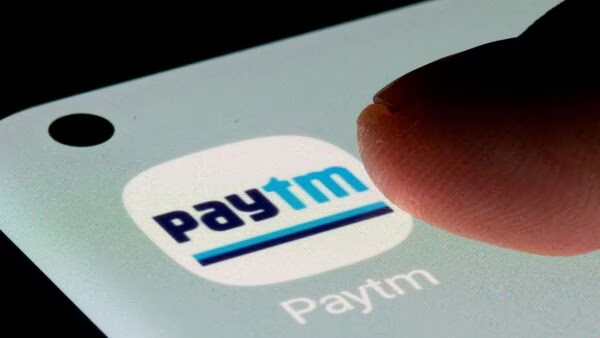 CNBCTV18Live's tweet image. #Paytm clarifies on #PaytmPaymentsBank licence revocation:

🔴The company does not have any exposure to PPBL or any material business arrangements with PPBL

🔴No services provided by the Company are in partnership with PPBL

🔴The company had already impaired its investment in