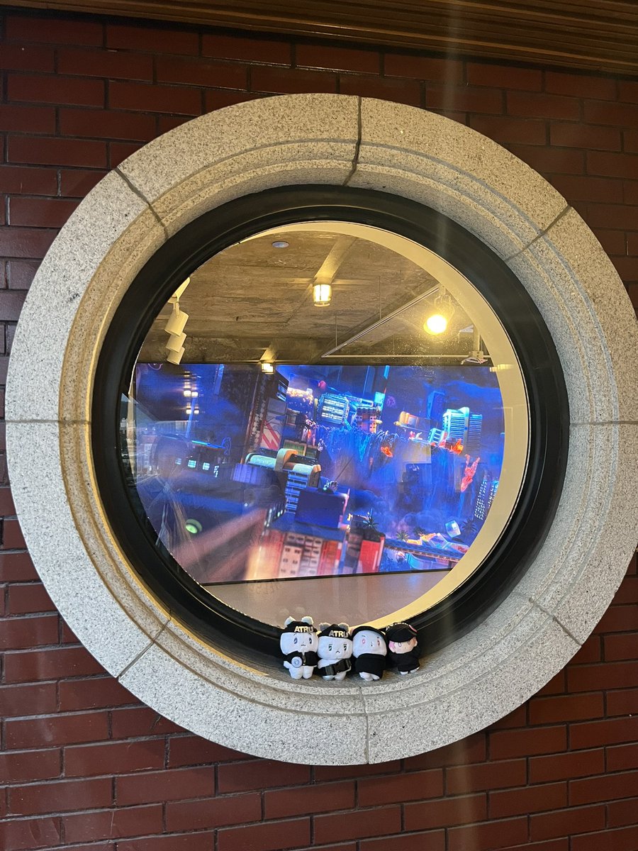 chieru405's tweet photo. 【Caligo Pt.2カムバ渡韓dairy】
ただいま、アステルムカフェ🛸！
ほぼポカ交換の嵐でゆっくり店内見れなかったけど、
PLLI交流思い切り楽しんだ♪ https://t.co/dcqnkEYRJ7