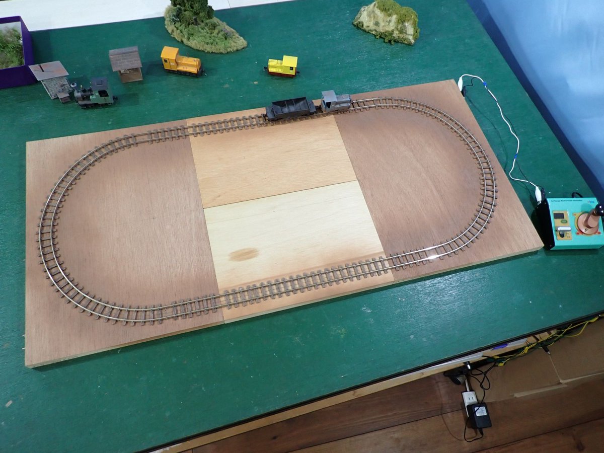 残す左上のA3半円ボード　O-16.5mm奥岳軌道178R（いなや線）に着手