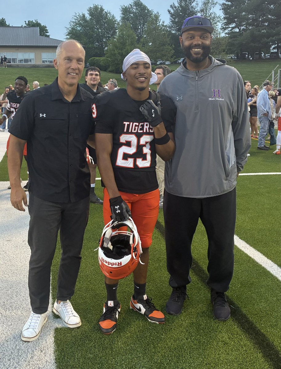 Coach Wolfe tweet media