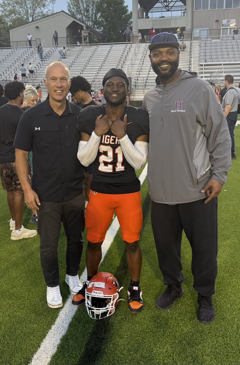 Coach Wolfe tweet media