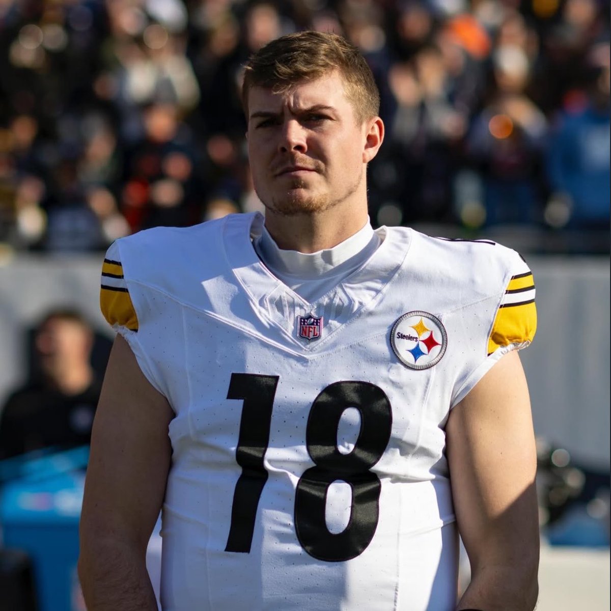 TheStandard412's tweet image. A QB battle is officially underway in Pittsburgh…

👀👀👀👀👀👀👀

#NFL #Steelers