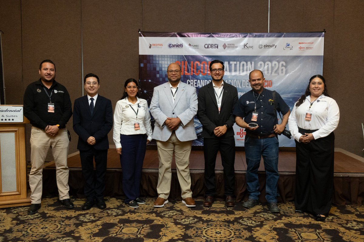 FUMEC_ORG's tweet photo. En Matamoros, Tam, FUMEC participó en  #SiliconNation 2026, un espacio clave para conectar y fortalecer el ecosistema nacional de semiconductores en México. EMarín, CEO de FUMEC, presentó la conferencia “Mapa de Ruta para la relocalización de semiconductores. https://t.co/RLlRaw56XV