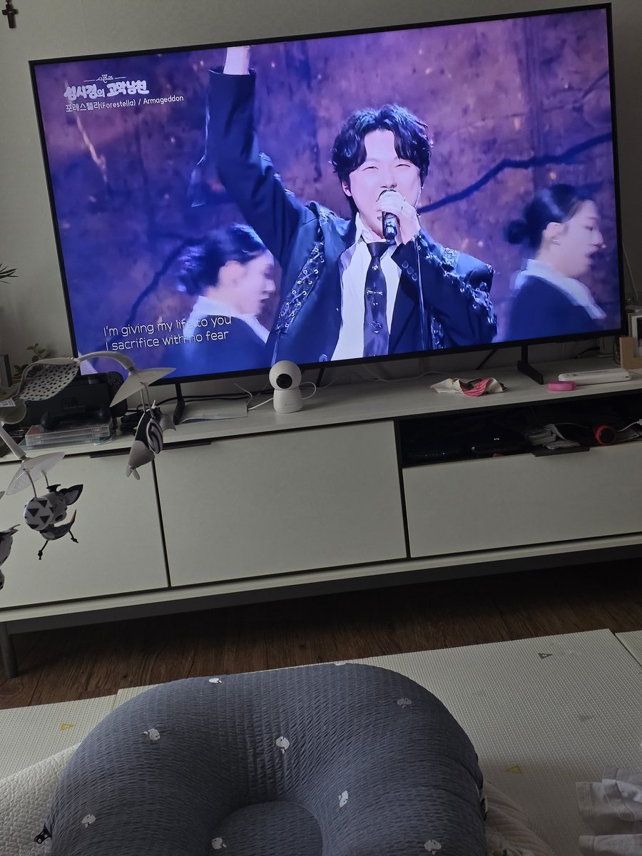 애 재우느냐 어젠 못보고 이제 보는중🥲
나 이거 왜 콘서트에서 못보냐ㅜㅜㅜㅜㅜㅜ