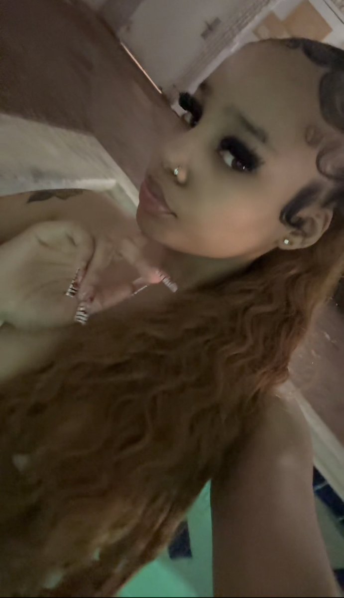 coco ♡ 𝒻𝒾𝓃𝒹𝑜𝓂 tweet media