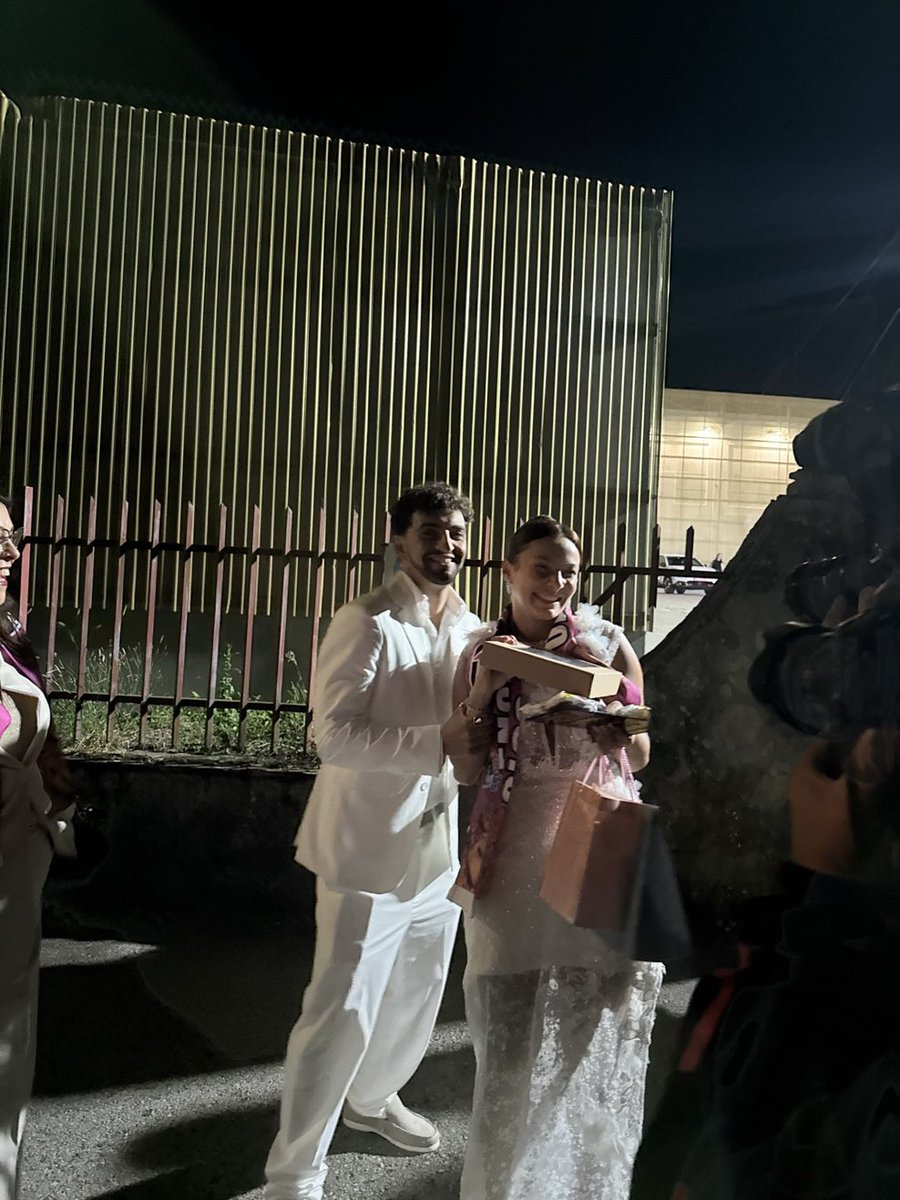 marimoreira53's tweet photo. eles parecem os casais que acabaram de sair do programa 😭😭 #sstvi https://t.co/auxZ5A8En8