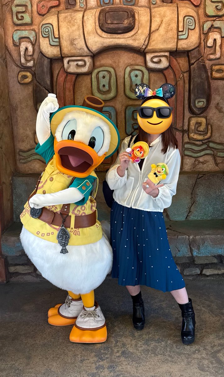 どなちゃとここで三人の騎士を揃えようと思って！って言ったらカバレロなポーズしてくれて愛❣️