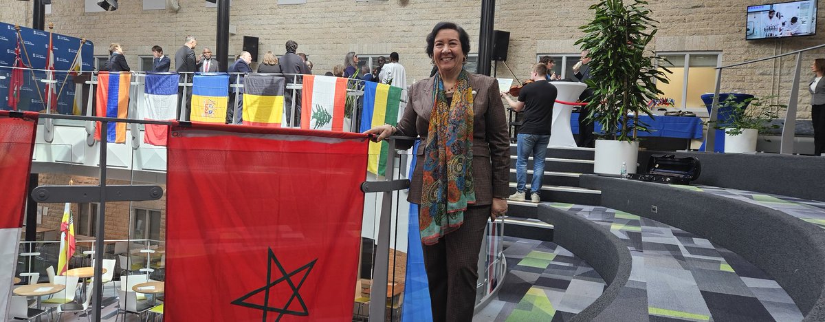 MoroccoOttawa's tweet image. @GafOttawa : jour 2, apres midi: entretiens ministeriels et déjeuner a la  legislature @MBGov, réunion avec @philiphoude , Consul Honoraire du Royaume du #Maroc au #Manitoba , entretiens a l'université @SaintBoniface &amp;amp; visite guidée du majestueux musee des droits de la personne