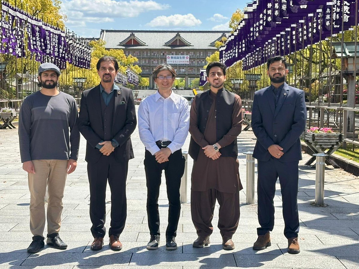 amjJapan's tweet image. A delegation from the #Ahmadiyya #Muslim Community recently conducted a research and study tour, including a multi-faith visit to #Tenri City, #Japan. The delegation met with #religious representatives to promote #interfaith dialogue and mutual respect.