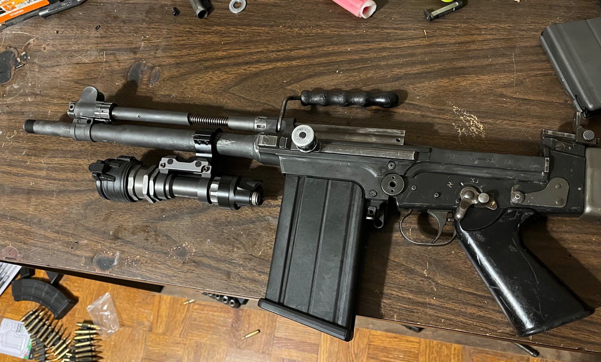 bigass surefire light on clamp on rail makes for a decent spot to grip onto

Im still putting my thumb behind the charging handle though